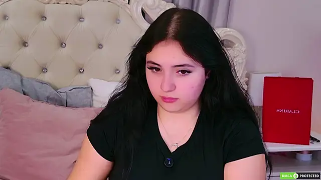 Snapshot of JennyFerguson chatting on 06-15-26, 06:29 JennyFerguson online show from 06-15-26, 06:29