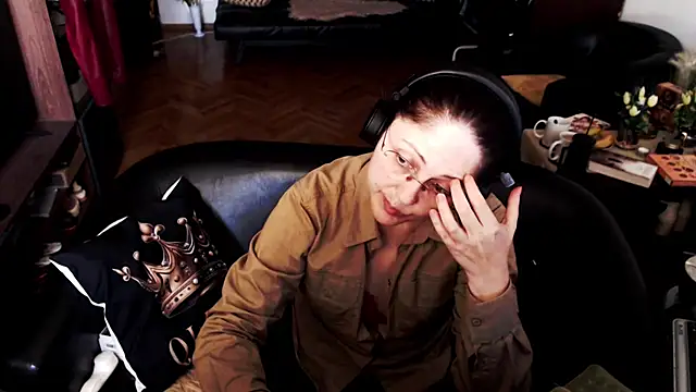Snapshot of Imperatriza chatting on 04-26-26, 04:15 Imperatriza online show from 04-26-26, 04:15