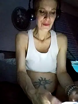 michele462 online show from 09-17-25, 04:25