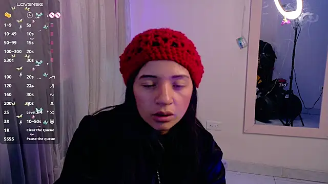 Snapshot of angelie_3 chatting on 10-01-25, 09:40 angelie 3 online show from 10-01-25, 09:40