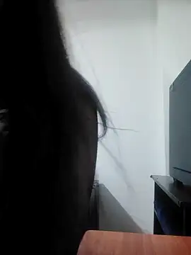 Snapshot of angelie_3 chatting on 10-15-25, 06:33 angelie 3 online show from 10-15-25, 06:33