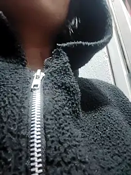 Snapshot of angelie_3 chatting on 10-13-25, 03:08 angelie 3 online show from 10-13-25, 03:08