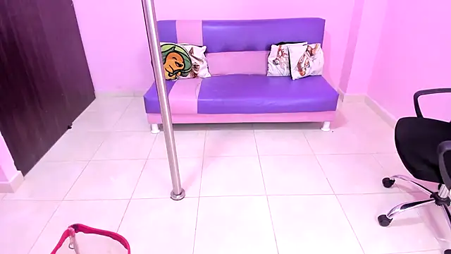 mature dirty squirt online show from 09-19-25, 12:53