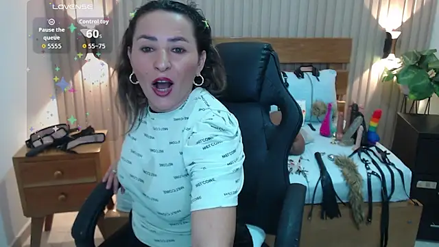 luciana ballesteros  online show from 11-13-25, 12:31