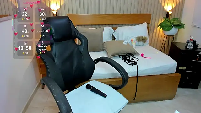 luciana ballesteros  online show from 04-07-26, 12:07