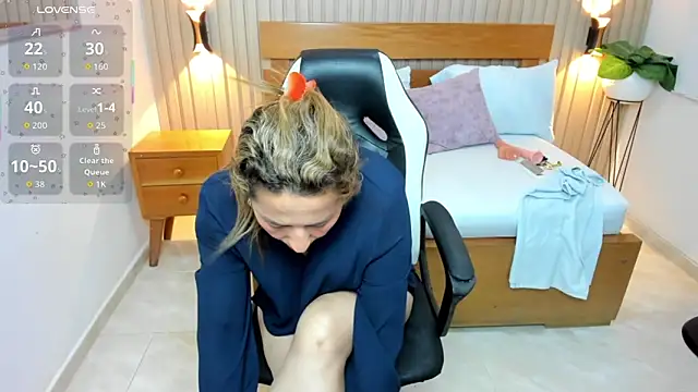 luciana ballesteros  online show from 06-20-26, 12:21