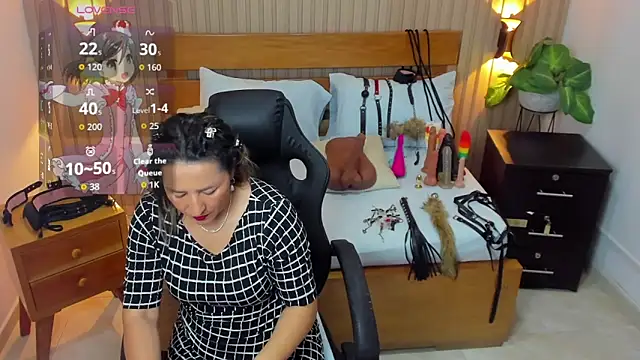 luciana ballesteros  online show from 10-27-25, 12:17