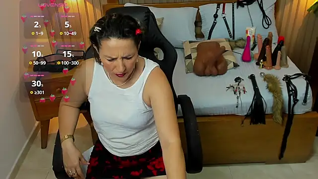 luciana ballesteros  online show from 10-04-25, 12:39