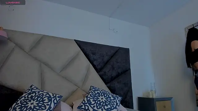 FaloonRoussel online show from 10-01-25, 06:12