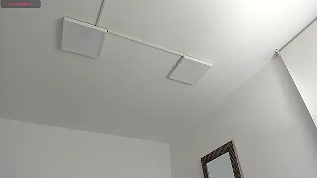 FaloonRoussel online show from 10-04-25, 10:44