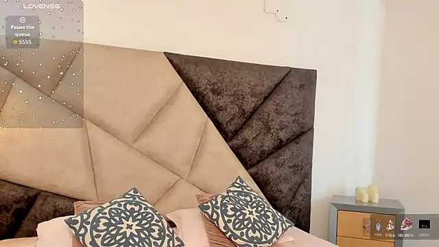 FaloonRoussel online show from 11-18-25, 06:22