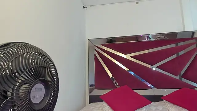 FaloonRoussel online show from 11-21-25, 05:56