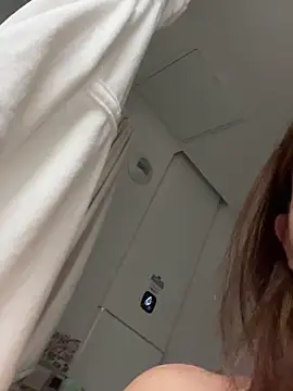 lyajoliee online show from 02-02-26, 06:34