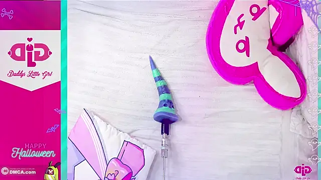 DaddysLittleGirl01 online show from 10-30-25, 12:42