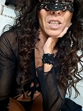 EmySkinny85 online show from 10-29-25, 09:14