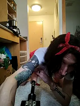 Snapshot of BirdmanJR11th chatting on 09-21-25, 04:56 BirdmanJR11th online show from 09-21-25, 04:56