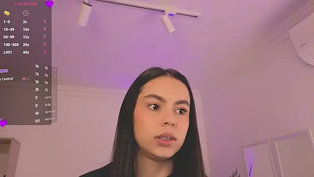 Snapshot of Aleejaa__ chatting on 04-18-26, 11:34 Aleejaa online show from 04-18-26, 11:34