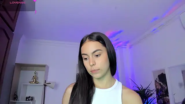 Aleejaa   online show from 03-18-25, 05:44