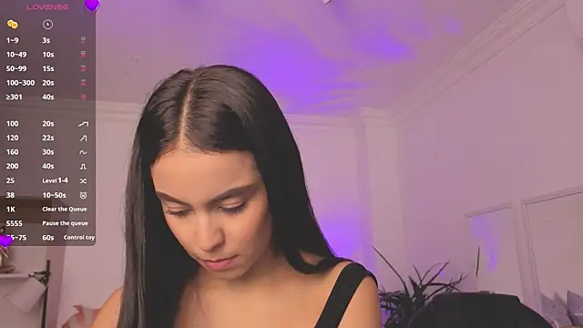 Snapshot of Aleejaa__ chatting on 06-20-26, 11:26 Aleejaa online show from 06-20-26, 11:26
