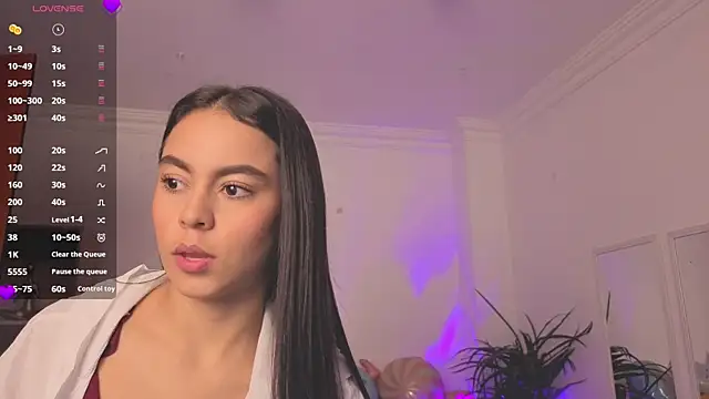 Snapshot of Aleejaa__ chatting on 06-26-26, 11:38 Aleejaa online show from 06-26-26, 11:38