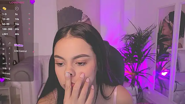 Aleejaa   online show from 11-12-25, 12:09