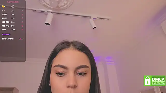 Aleejaa   online show from 10-11-25, 11:44