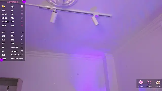 Aleejaa   online show from 04-15-26, 11:38