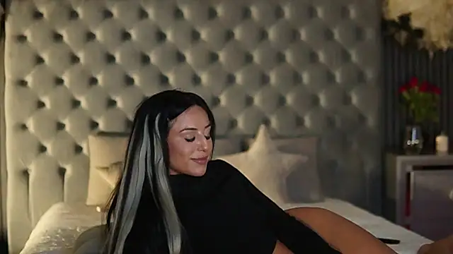 Snapshot of AmelyNoir chatting on 03-14-25, 01:16 AmelyNoir online show from 03-14-25, 01:16