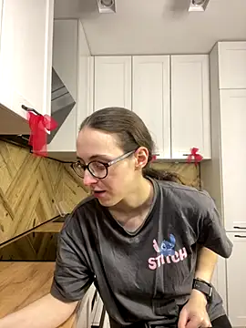 MartiniiSelenna online show from 12-18-25, 06:51