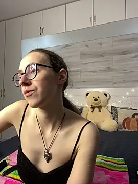 MartiniiSelenna online show from 06-01-26, 06:02