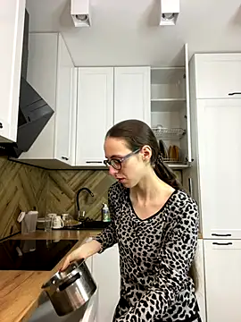 MartiniiSelenna online show from 09-27-25, 05:46