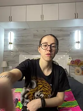 MartiniiSelenna online show from 05-20-26, 05:59
