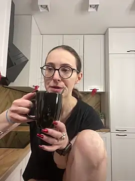 MartiniiSelenna online show from 04-15-26, 05:46