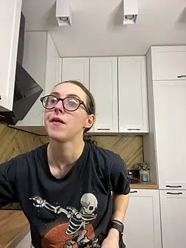 MartiniiSelenna online show from 11-16-25, 06:40