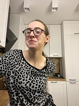 MartiniiSelenna online show from 09-26-25, 05:58