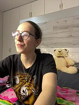 MartiniiSelenna online show from 06-15-26, 05:51