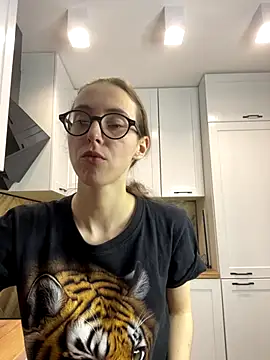 MartiniiSelenna online show from 09-14-25, 05:52