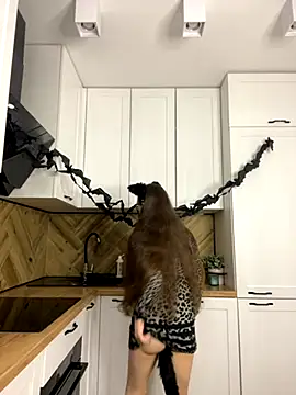 MartiniiSelenna online show from 10-28-25, 06:56