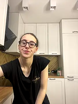 MartiniiSelenna online show from 11-28-25, 06:46