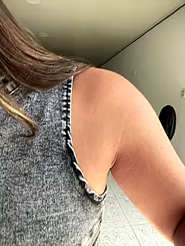 Rose-euphoria online show from 10-15-25, 02:03