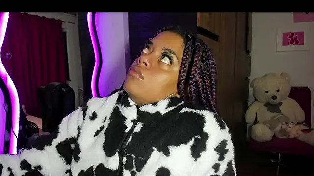 ladyrd1 online show from 11-12-25, 01:43