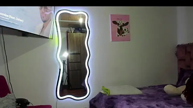 ladyrd1 online show from 11-30-25, 11:16