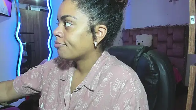 ladyrd1 online show from 02-28-26, 10:20