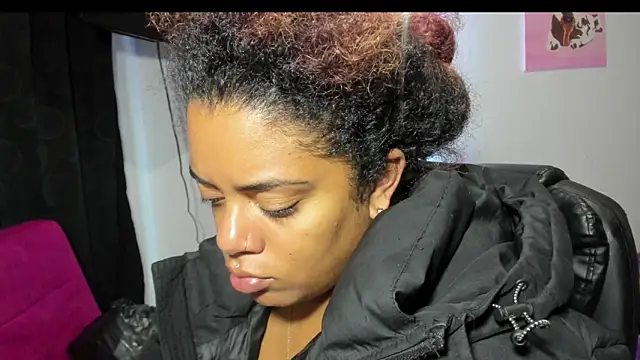 ladyrd1 online show from 01-08-26, 12:05