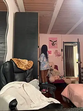 ladyrd1 online show from 11-06-25, 02:54