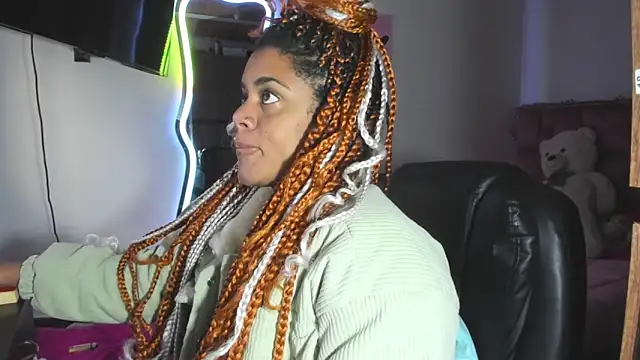 ladyrd1 online show from 02-14-26, 11:05