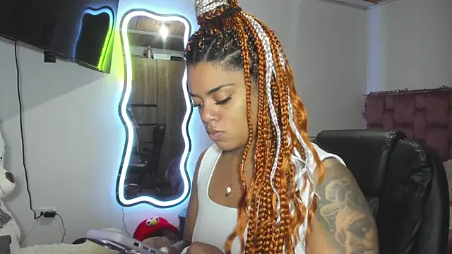 ladyrd1 online show from 02-04-26, 01:55