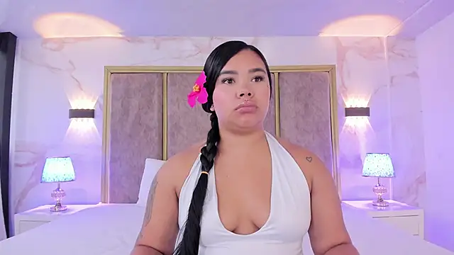 MarianaGarciaa   online show from 11-15-25, 07:51