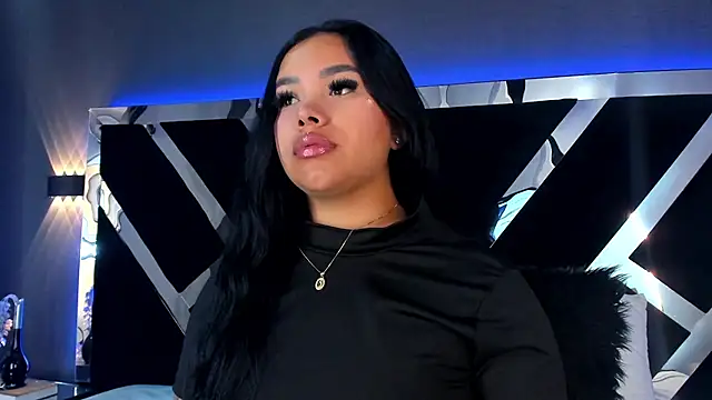 MarianaGarciaa   online show from 05-01-26, 07:08