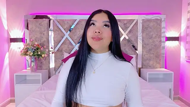 MarianaGarciaa   online show from 04-10-26, 07:10